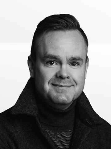 Ofurþjónusta í flutningi Péturs Jóhanns